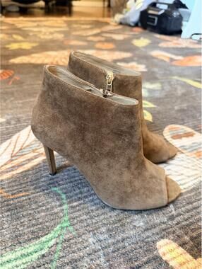 Ann Taylor Brown Suede Peep Toe Booties Women’s 6.5M Gold Zip Stiletto Heels